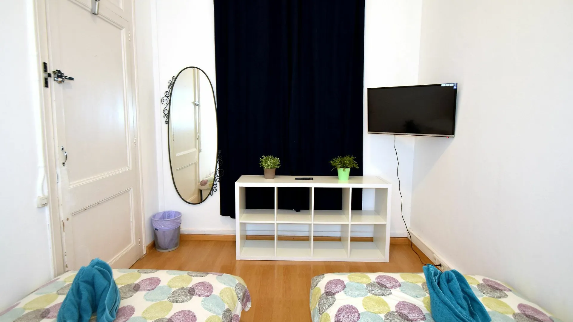 Fabrizzio'S Petit Hostel Barcelona