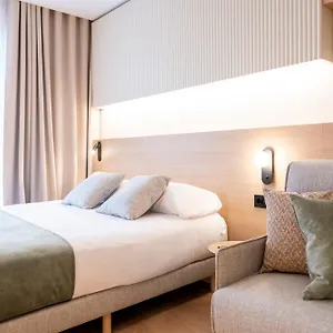 aparthotel-atenea-calabria.topbarcelonahotels.com/
