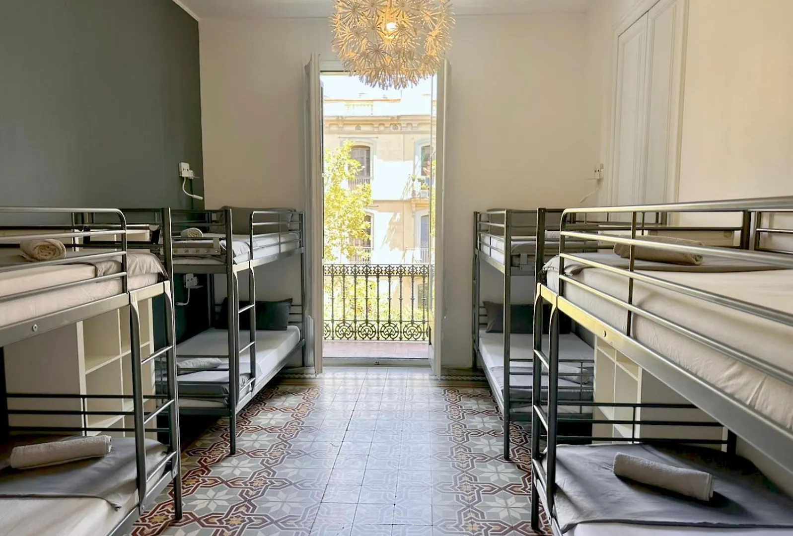 Fabrizzio'S Petit Hostel Barcelona