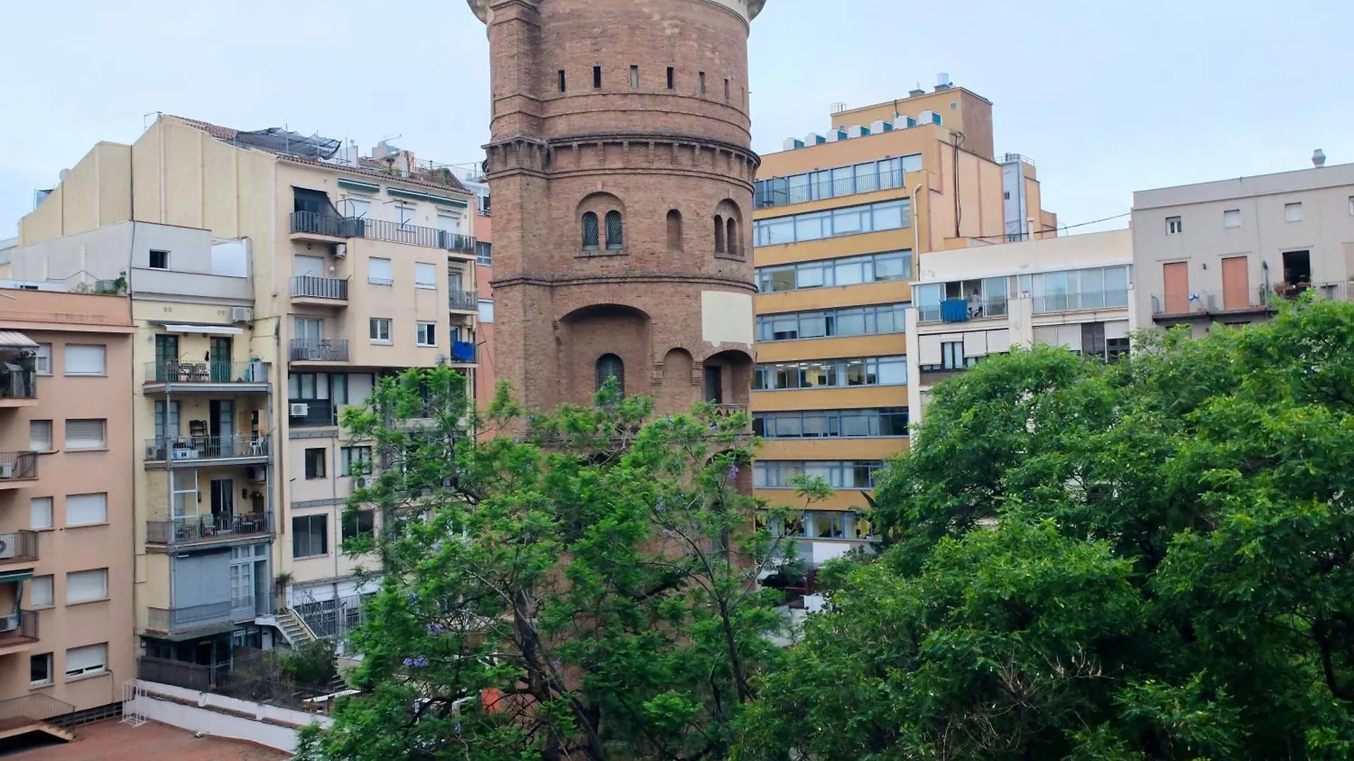 Fabrizzio'S Petit Hostel Barcelona