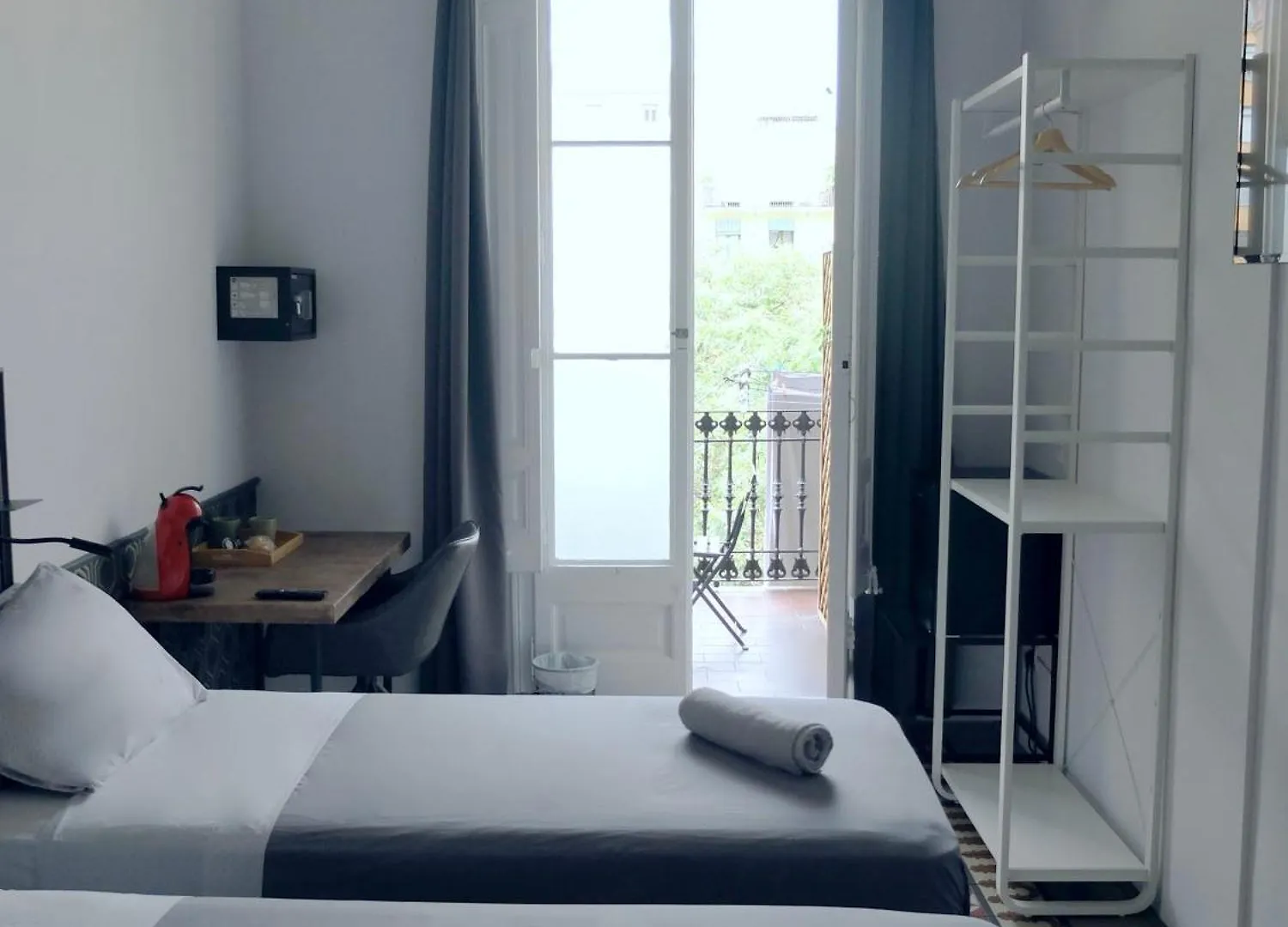 Fabrizzio'S Petit Hostel Barcelona Spanyolország